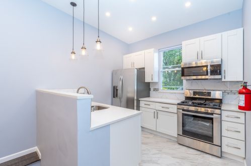 4615 Meadowview Ave, North Bergen NJ  07047-2923 exterior