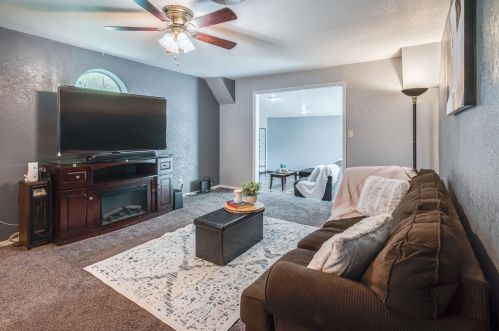 713 O St, Rio Linda CA  95673-2353 exterior