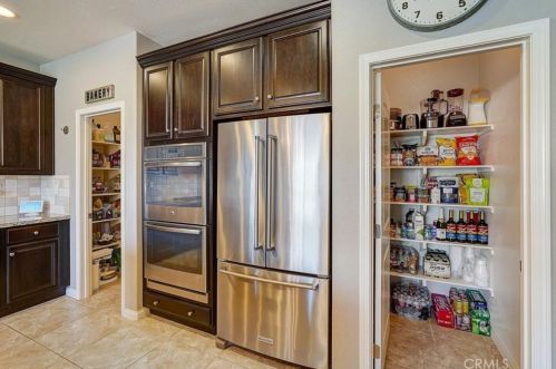 1433 Venetian Mallow Ct, Beaumont CA  92223-8639 exterior