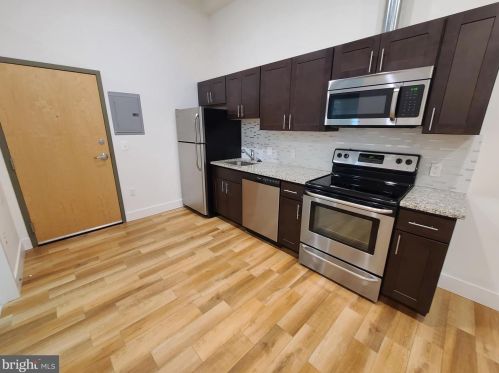 164 Chelten Ave, Philadelphia PA  19144-3399 exterior