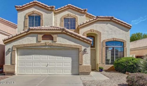 1672 Saratoga St, Gilbert, AZ 85296-2610