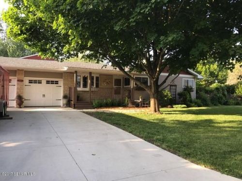 512 Main St, Hayfield, MN 55940-8826
