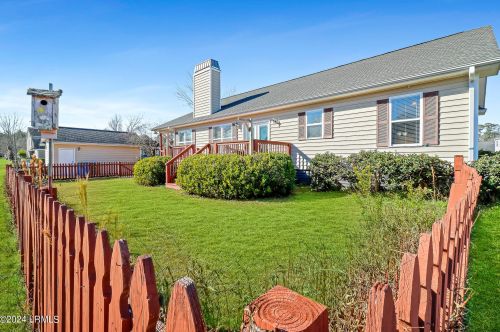 21 Bradford Ct, Beaufort SC  29902-3307 exterior