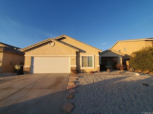 11718 Dellwood Rd, Victorville, CA 92392-1291