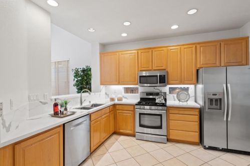 5337 Manderston Dr, San Jose CA  95138-2250 exterior