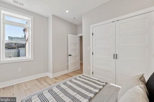 514 T St, Washington DC  20001-1997 exterior