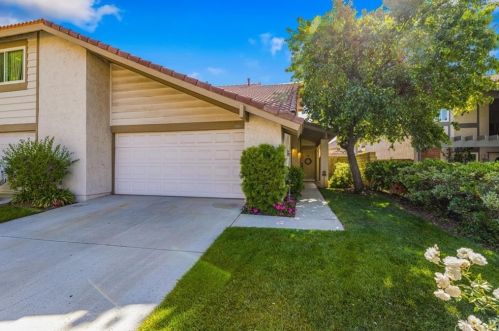 28816 Oak Spring Canyon Rd, Santa Clarita, CA 91387-2156