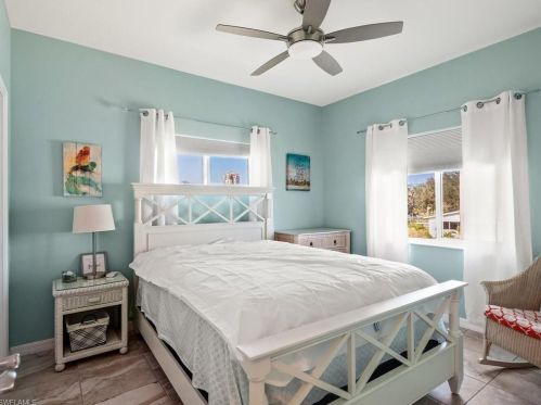 4727 Swordfish St, Bonita Springs FL  34134-7116 exterior