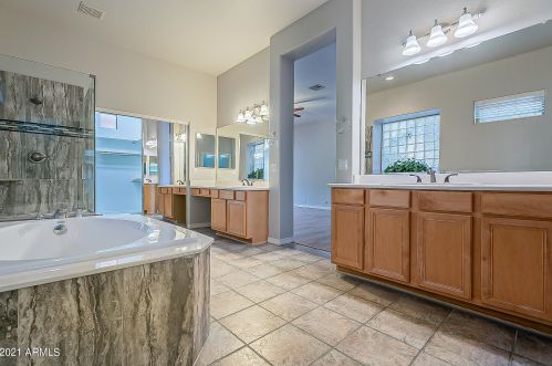 5330 Angela Dr, Scottsdale AZ 85254-6409 exterior