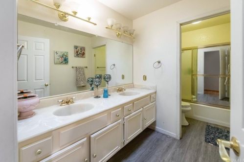 14811 Toft Dr, Lake Elsinore CA  92530-7408 exterior