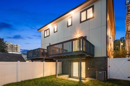 255 Wayne Ave, Cliffside Park NJ  07010-2608 exterior