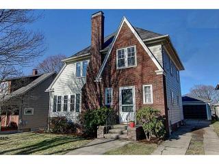 32 Quincy St, Providence, RI 02908-2819
