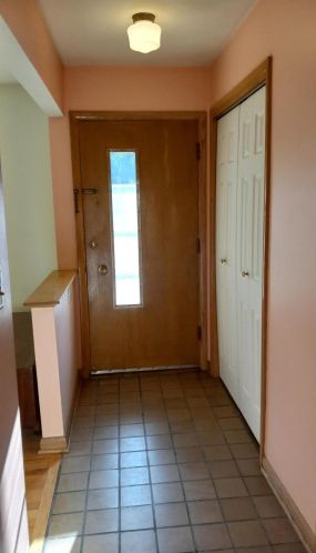 1838 Brantwood Ct, Milwaukee, WI 53209-3415