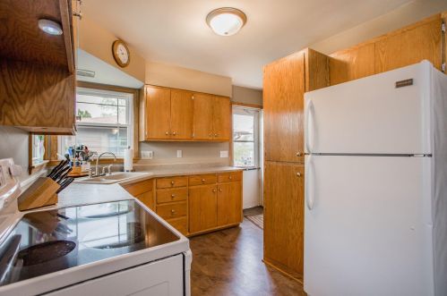 823 27th Ave, Saint Cloud, MN 56303-2437
