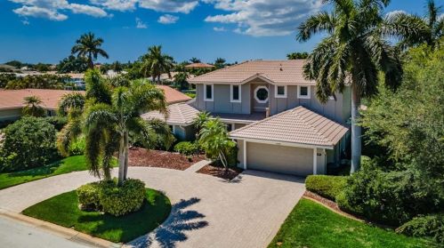 1999 Illinois Ave, Saint Petersburg FL  33703-3421 exterior