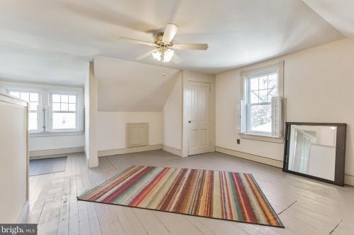 16 Charles St, Palmyra NJ  08065-1813 exterior