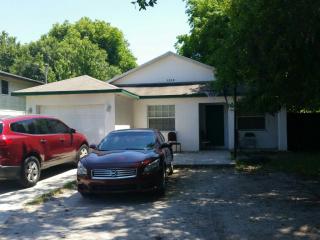 1240 31st Ave, Bradenton, FL 34208-4208