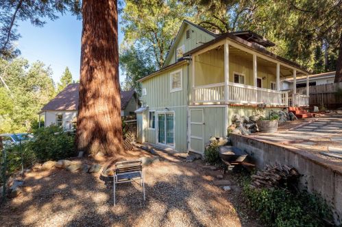 520 Ivy St, Grass Valley CA  95945-6126 exterior
