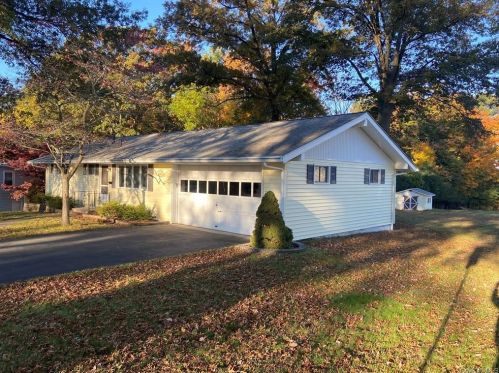 269 Cottage St, Middletown, NY 10940-2938