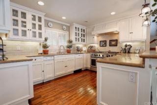 201 Manhattan Ave, Manhattan Beach CA  90266-6439 exterior