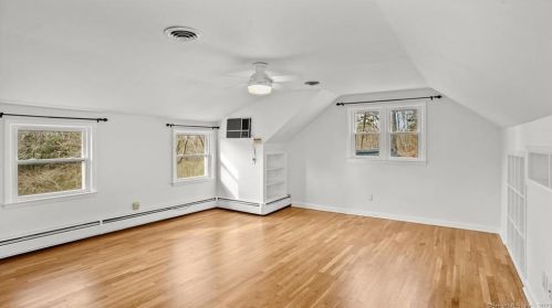 75 Nubel Ln, New Canaan CT  06840-6913 exterior