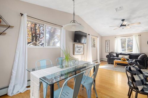 73 Tanner Ave, Warwick RI  02886-4510 exterior