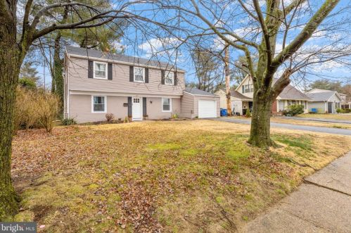 127 Somerset Dr, Willingboro NJ  08046-1415 exterior