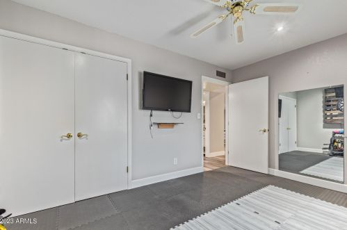 16418 30th Dr, Phoenix AZ  85045-2271 exterior