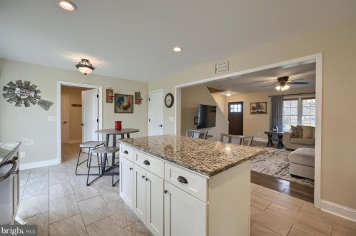 515 Spring Run Dr, Navy Sup Dpt PA  17055-5580 exterior