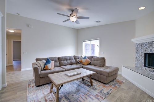 53140 Avenida Martinez, La Quinta CA  92253-5420 exterior
