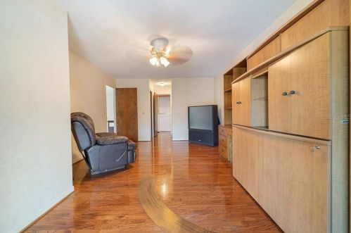 192 Boca Ciega Pt Blvd, Saint Petersburg FL  33708-2738 exterior