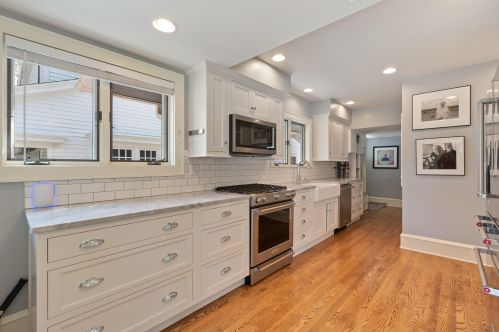 2119 Marion St, Milwaukee WI  53211-2007 exterior