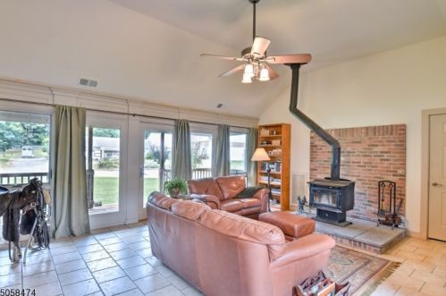 909 Greenville Rd, Wantage NJ  07461-3614 exterior