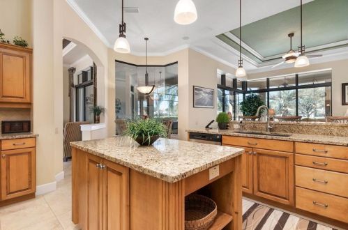 12713 Grand Traverse Dr, Dade City FL 33525-8230 exterior