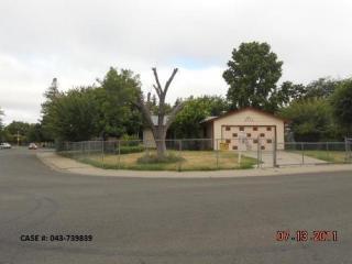 2725 Erin Dr, Sacramento, CA 95833-2027