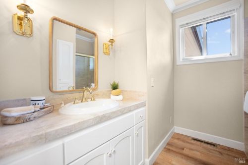 4933 Harville Rd, Santa Rosa CA  95409 exterior