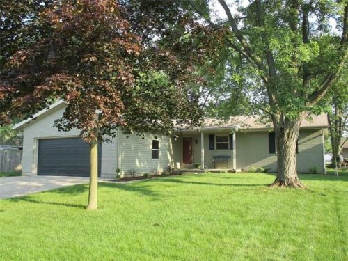 908 Kensington Ln, Celina, OH 45822-3109