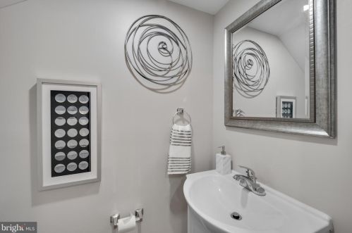 4227 Edson Pl, Washington DC  20019-8023 exterior