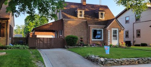 1815 Maple St, Manitowoc WI  54220-2636 exterior