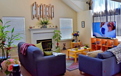 1290 Aspen Cir, Hollister, CA 95023-5892