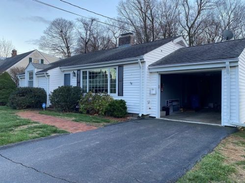 15 Kerin Dr, New Britain, CT 06053-3416