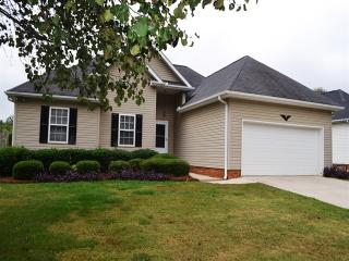 604 Lake Lennox Dr, Simpsonville SC  29681-4485 exterior