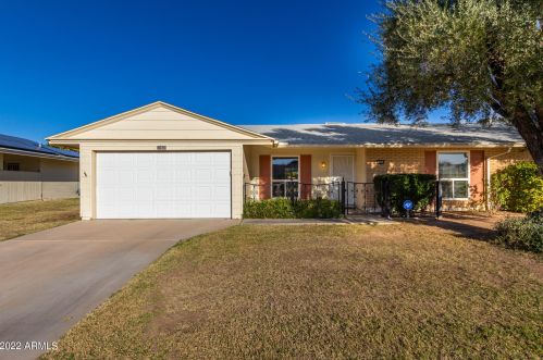 10608 Saratoga Cir, Sun City, AZ 85351-1854