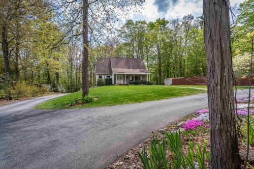 68 Long Pond Rd, Danville, NH 03819-3126