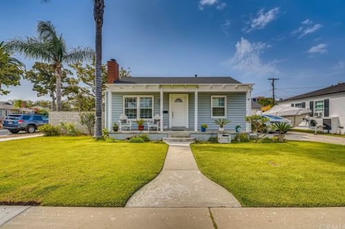 320 44th Way, Long Beach, CA 90807-1406