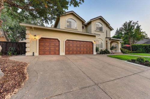 255 American River Canyon Dr, Folsom CA  95630-7142 exterior