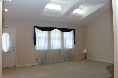 415 Santa Monica, San Leandro, CA 94579-1928