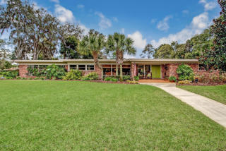 878 Waterman Rd, Jacksonville, FL 32207-5241