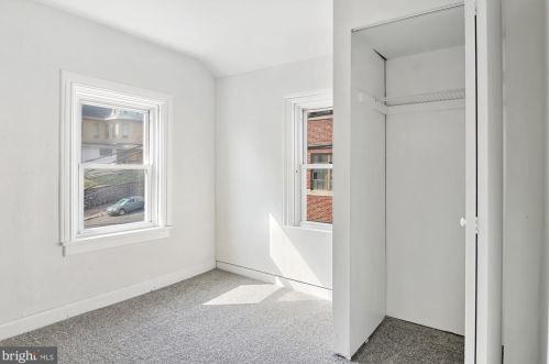 112 3rd St, Harrisburg PA  17113-2209 exterior