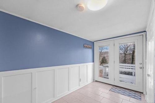 388 Cedar Hill Rd, Fishkill NY  12524-2439 exterior